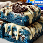 Blue Velvet Brownies with Oreo Drizzle are a must-try! 6 Blue Velvet Brownies with Oreo Drizzle
