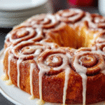 Cinnamon Roll Cake with Vanilla Glaze: Bake Delightfully! 6 Cinnamon Roll Cake with Vanilla Glaze